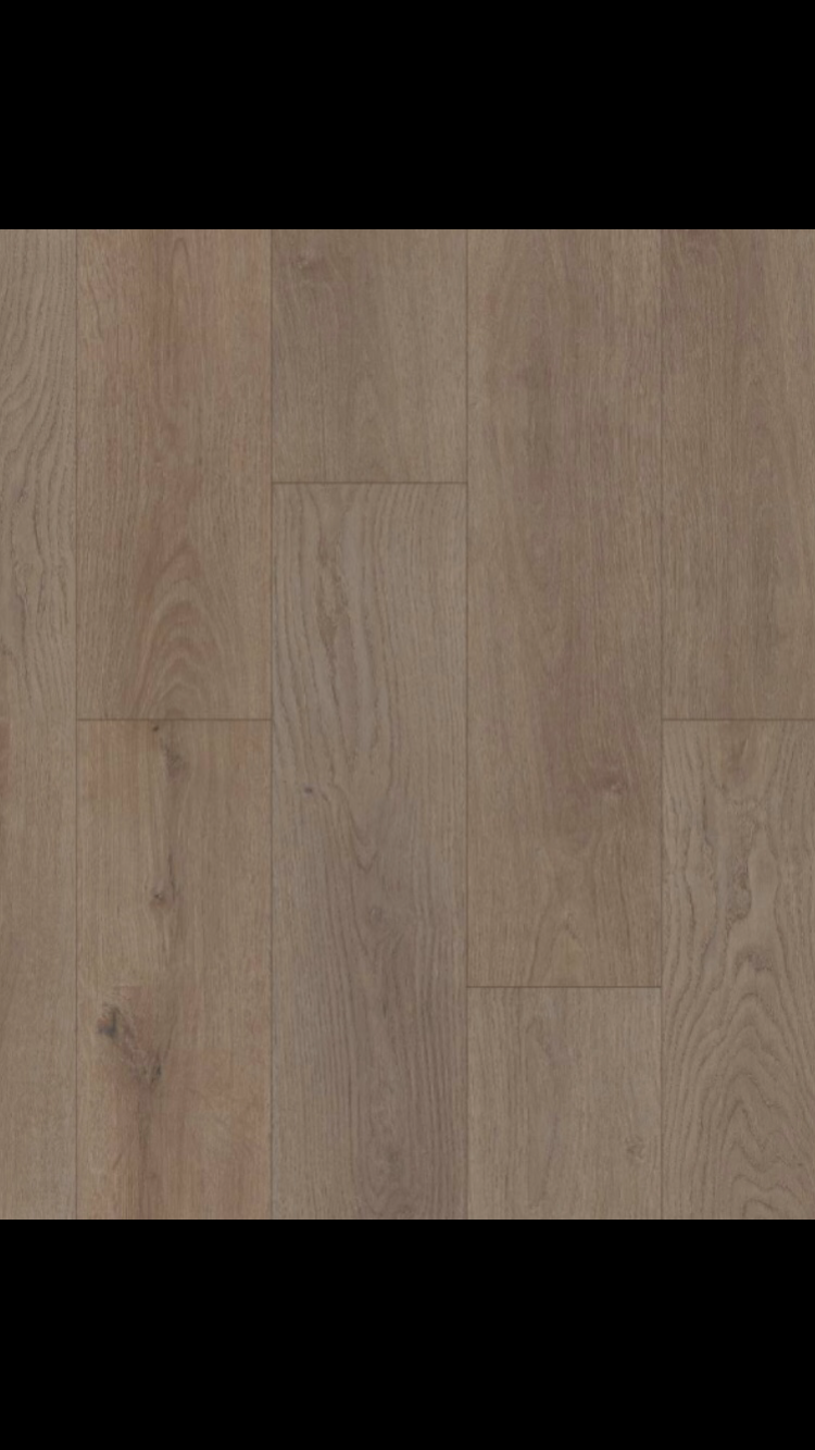 Villa Oak - Shaw Vinyl Flooring - Distinction Plus 2045v