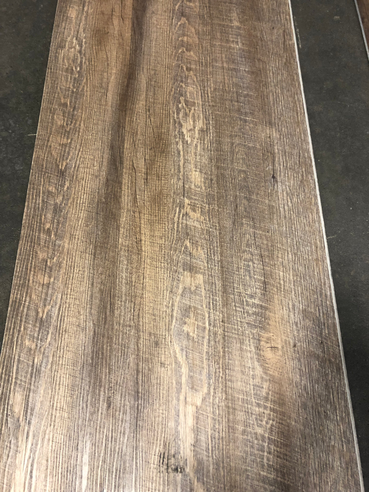 Farmhouse Brown - Southwind Vinyl Plank - Rigid Plus