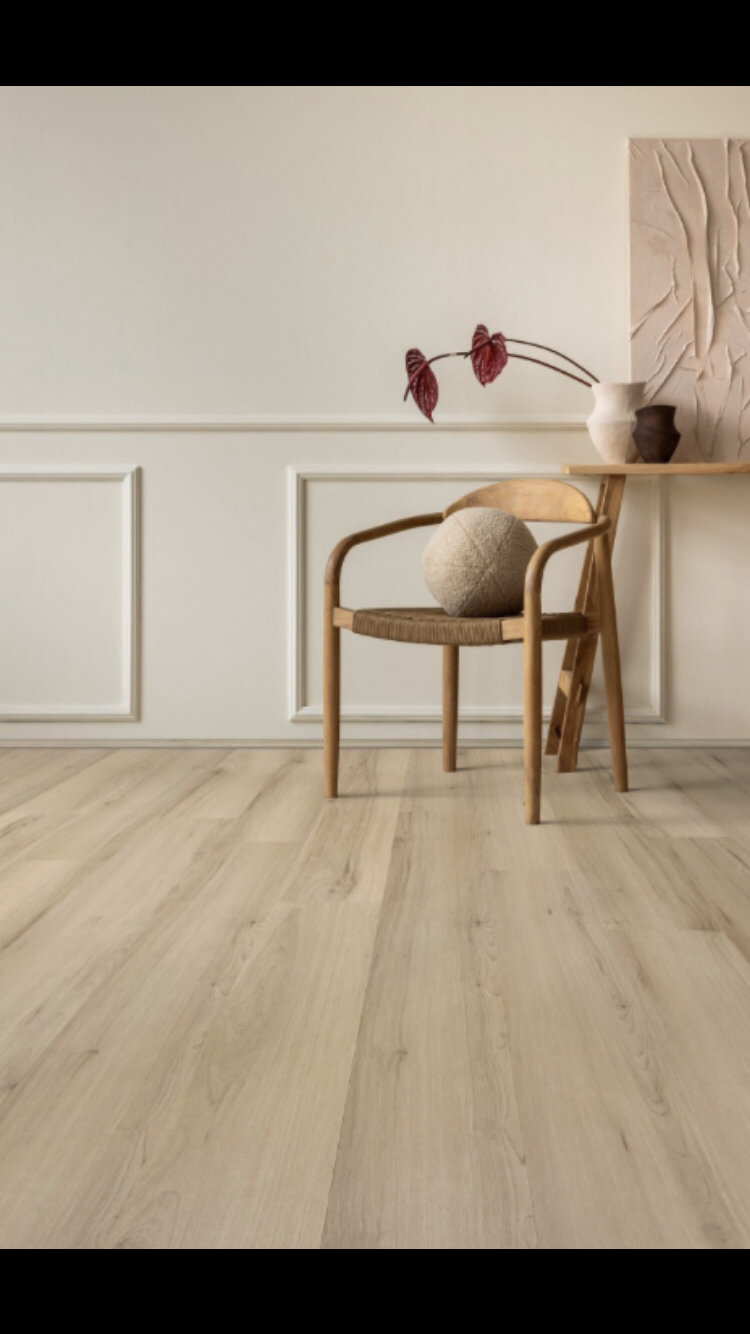 Woodbury Maple - Coretec vv585 Original Classics