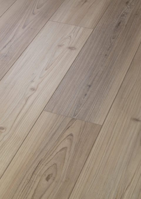 Light Pine - Shaw Vinyl Flooring - Distinction Plus 2045v
