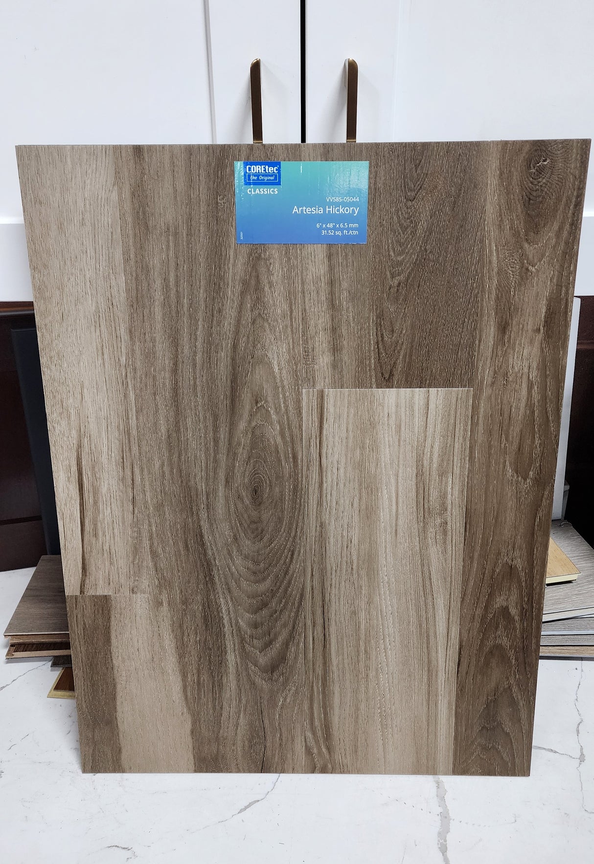 Artesia Hickory - Coretec vv585 Original Classics