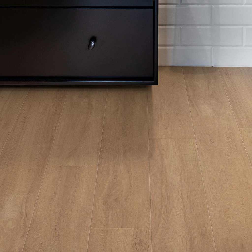 Jasper - Shaw Vinyl Plank - Pantheon HD Natural Bevel 1051v