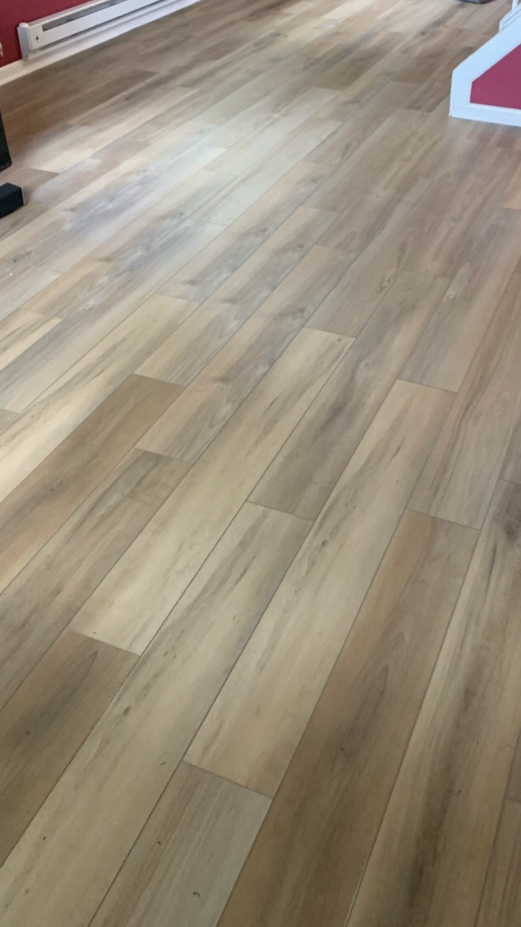 Mohawk Vinyl Plank - Founder's Trace - Shoreline – The Floor Store